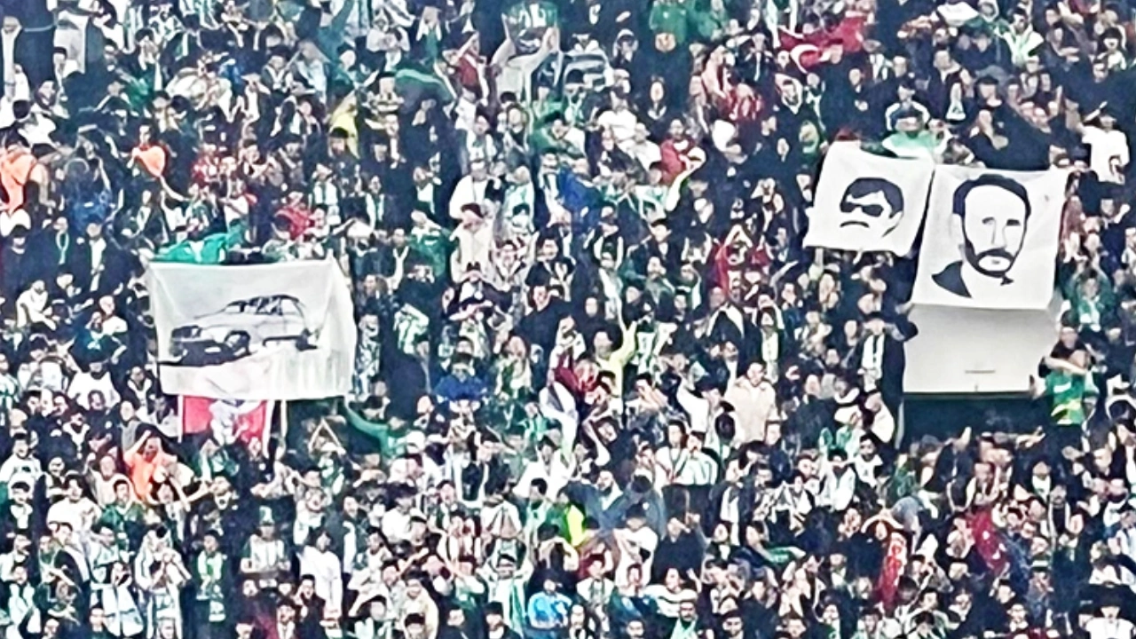 Bursaspor - Amedspor maçının cezası belli oldu! "Yeşil" ve "Beyaz Toros" posterlerinin faturası kesildi