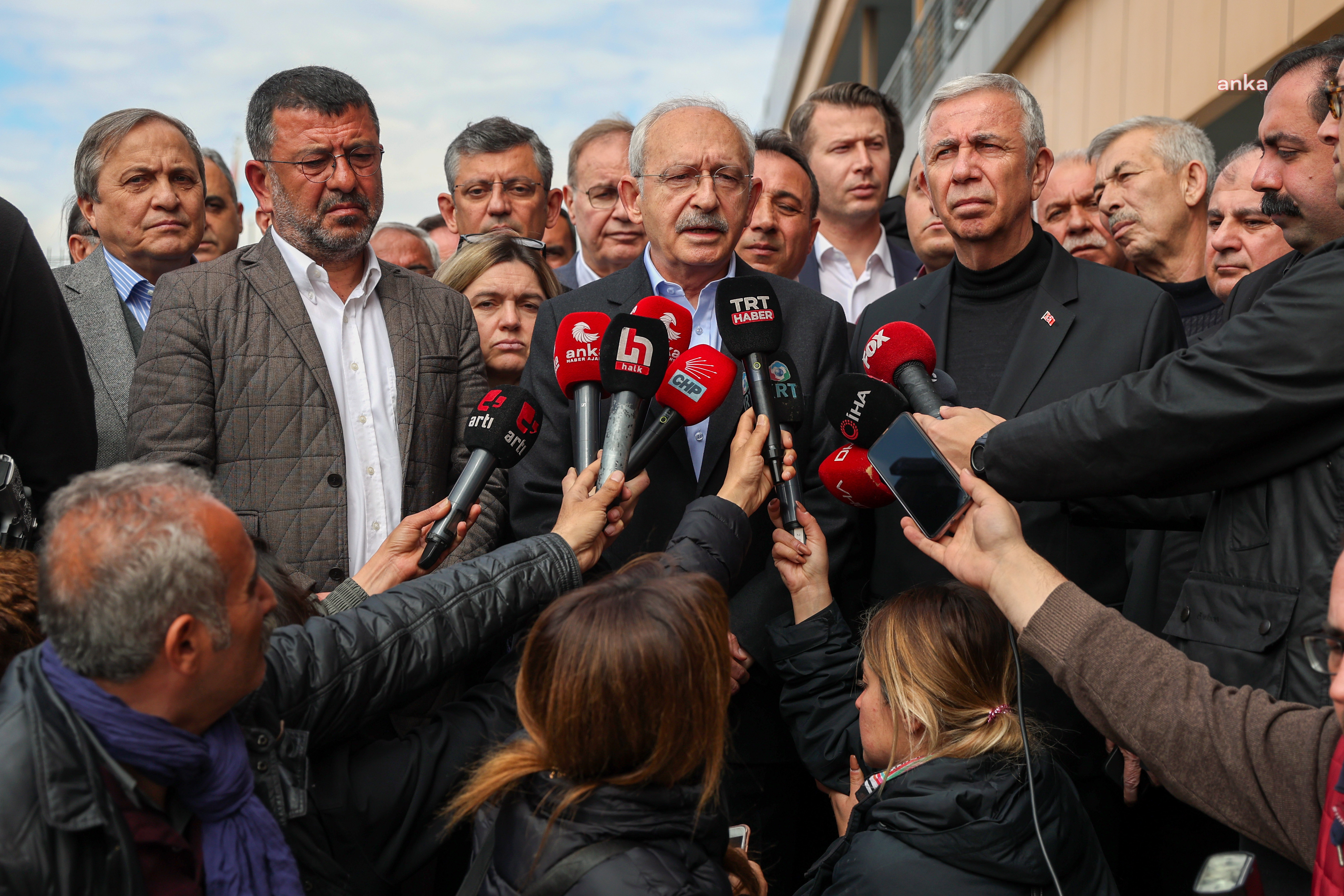 Kılıçdaroğlu ve Yavaş deprem bölgesinde! İktidara çağrı yaptı...