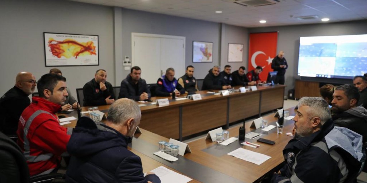 Kartal Belediyesi Olası Kar Yağışına Karşı Teyakkuza Geçti