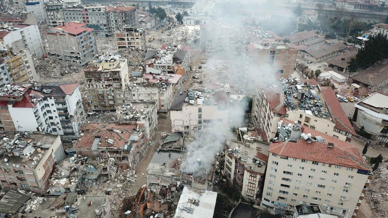Deprem felaketinde can kaybı artıyor