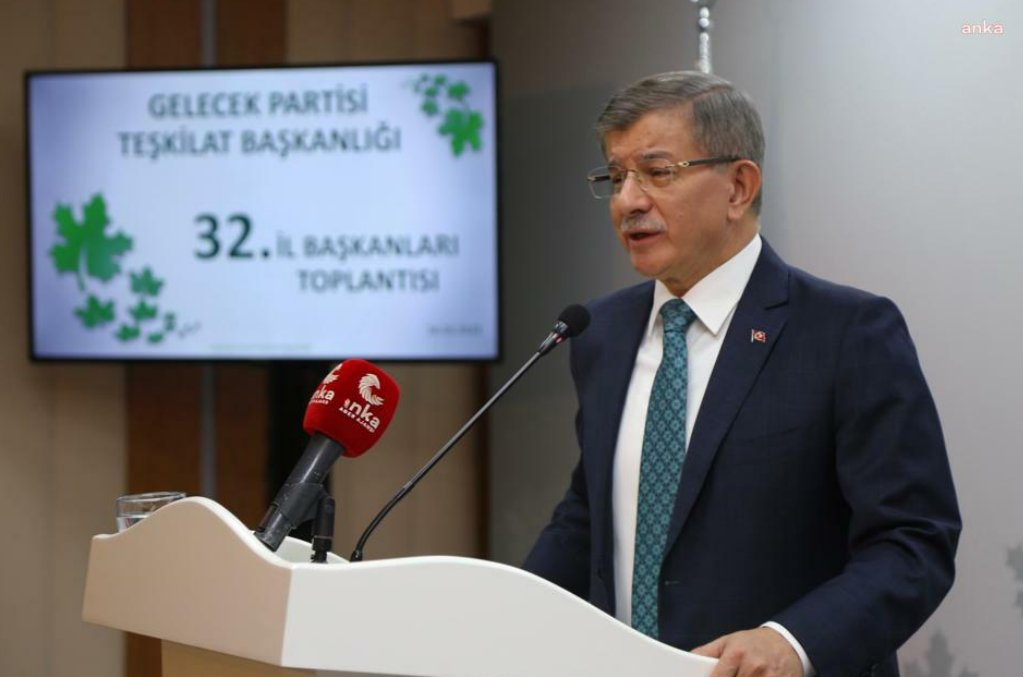Ahmet Davutoğlu'ndan hükümete "sel" tepkisi: "Sele sürüklenen vatandaşları seyrettiler"
