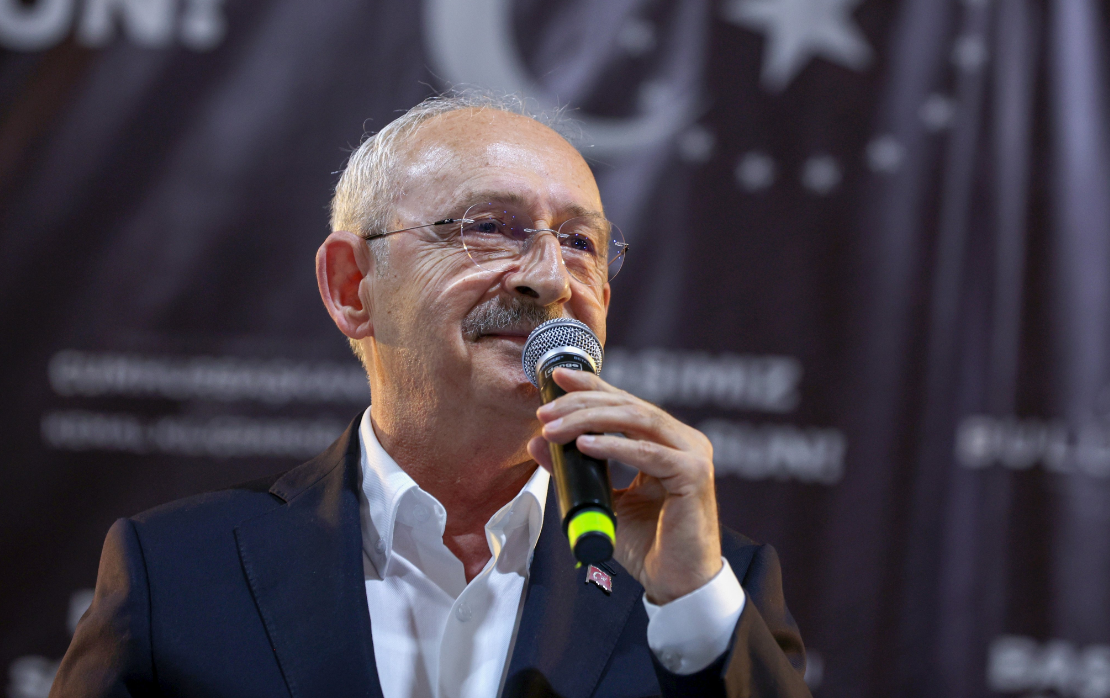 Millet İttifakı tam kadro deprem bölgesinde! Kılıçdaroğlu: "Hep beraber olacağız. Birlikte olacağız. Kini ve öfkeyi yüreğimizden söküp atacağız"