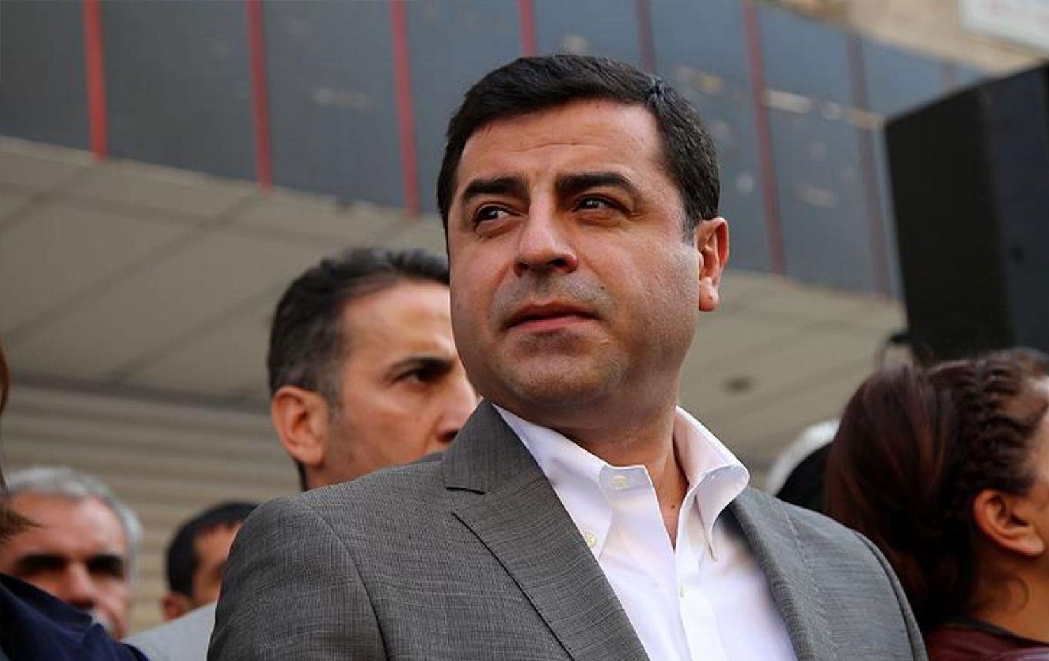 Selahattin Demirtaş'tan dikkat çeken mesaj: "AKP'nin muhalefete sızdırdığı ajan provokatörler ifşa olacaklar"