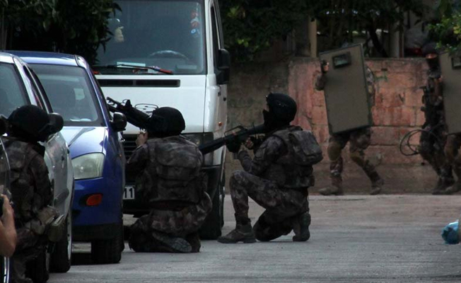 IŞİD'e şafak operasyonu: 250 polisle hücre evine baskın yapıldı