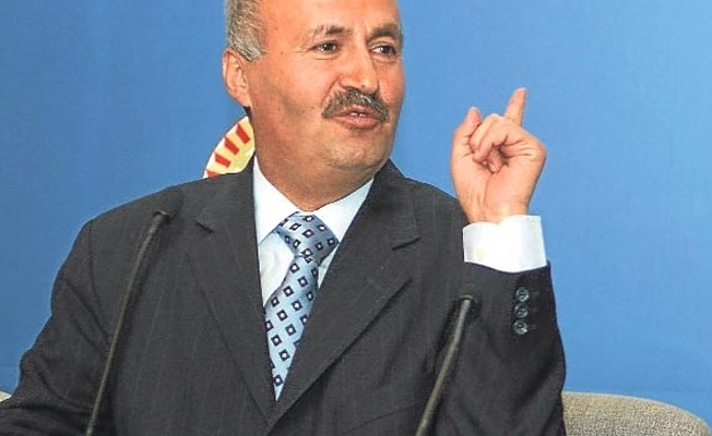 AKP kurucusundan Gül ve Arınç sitemi: 'Tek adam' uyarılarımı dikkate almadılar