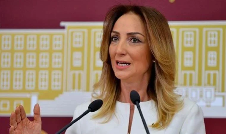 Aylin Nazlıaka milletvekili aday adaylığından çekildiğini duyurdu