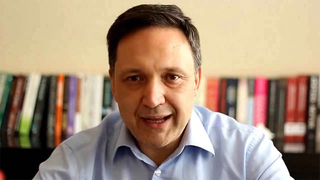 Ünlü ekonomist Selçuk Geçer o partiden milletvekili aday adayı oldu