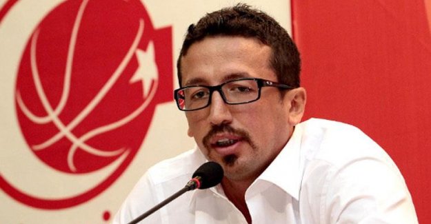 Hidayet Türkoğlu görevini bıraktı