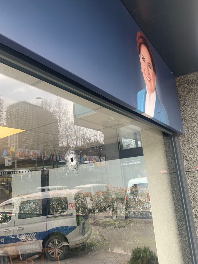 İYİ Parti'nin il başkanlığı binası kurşunlandı