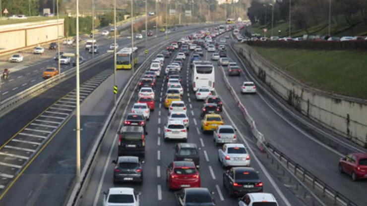 Yarın İstanbul'da bu yollar trafiğe kapalı olacak