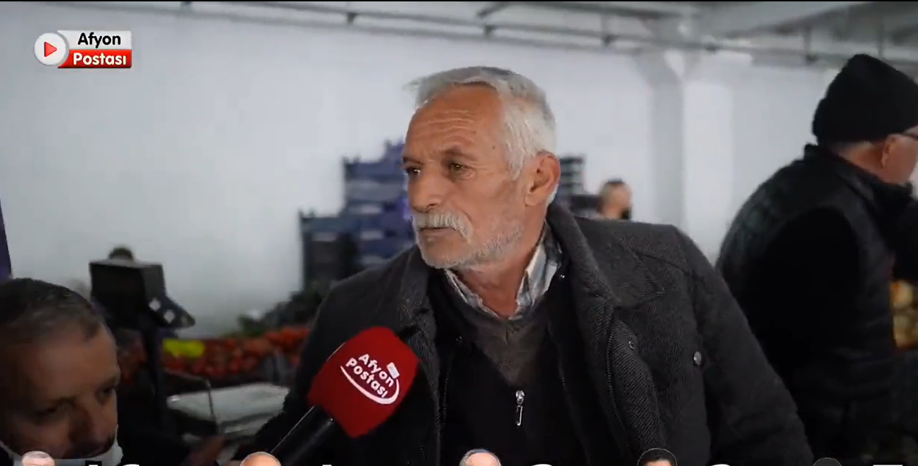 Sokak röportajında AKP-MHP'ye çarpıcı sözler: "Masanın altında HDP'yi arıyorsun yatağından HÜDA-PAR çıkıyor"