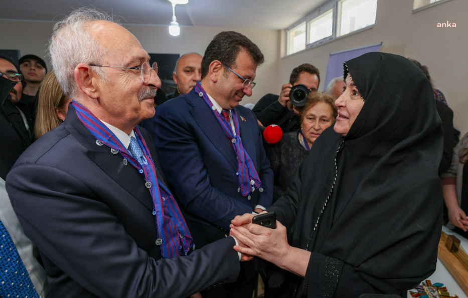 Kılıçdaroğlu ve İmamoğlu, Trabzon'da Kadın Kooperatif Pazarı’nı ziyaret etti: "Devlette kin olmaz, öfke olmaz, rövanş olmaz. Devlet, adaletle yönetilir"
