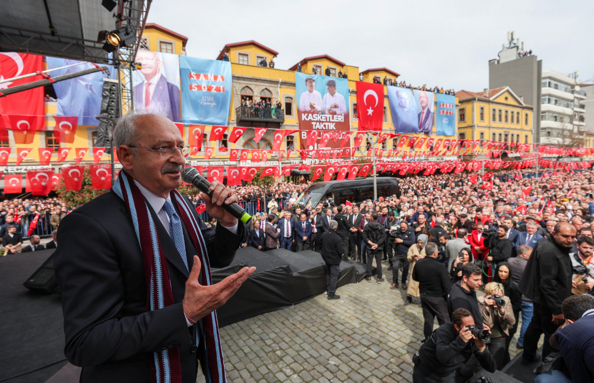 Kılıçdaroğlu'ndan Erdoğan'ın "sırtınızda küfe yok" dediği öğretmenlere müjde! 100 bin öğretmen ataması sözü