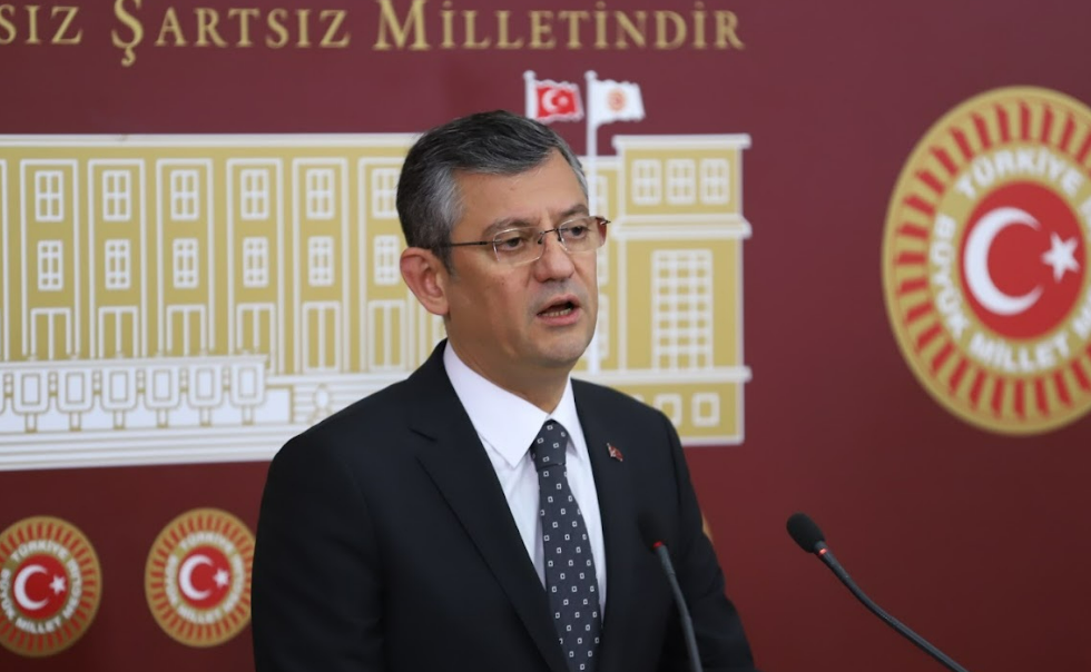 CHP'li Özgür Özel: "22 yıldır süründürdüğünüz emekliye sahip çıkıyoruz"