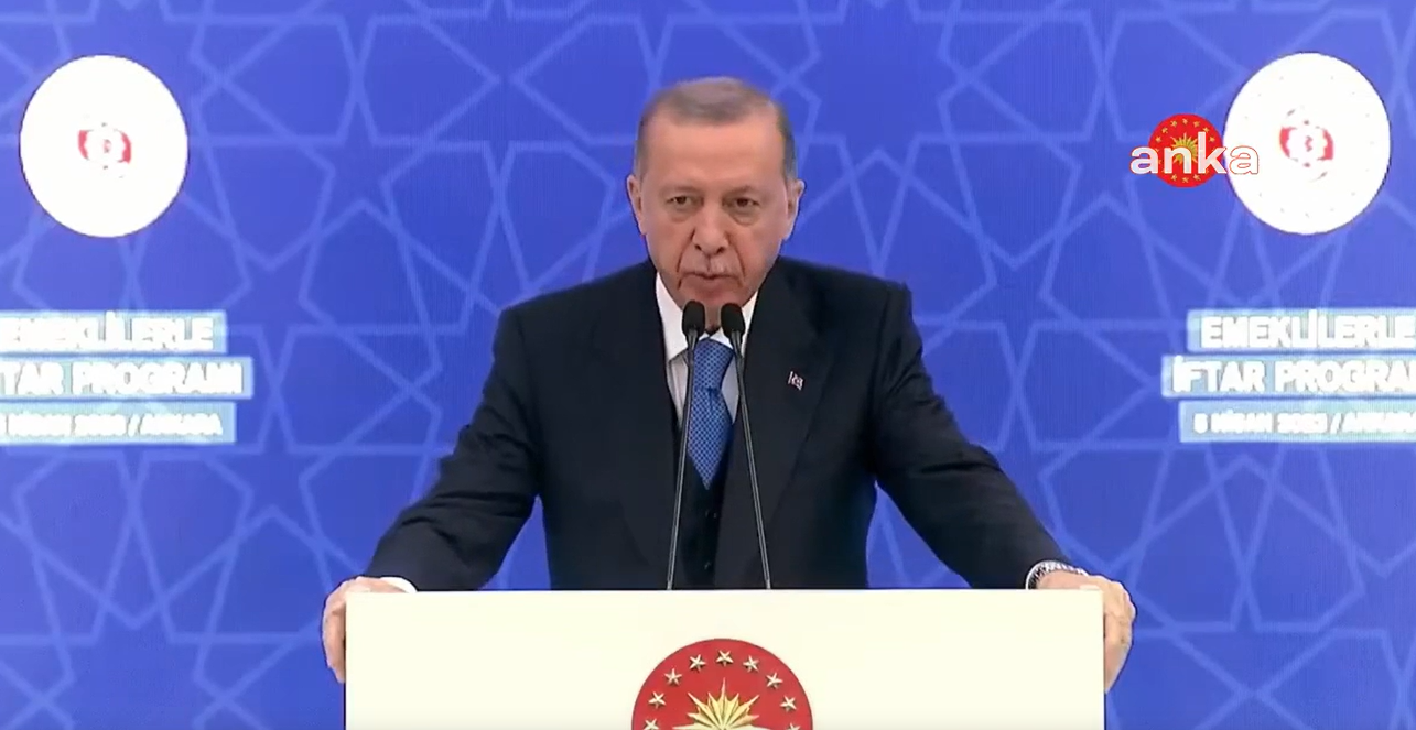 Erdoğan, Kılıçdaroğlu'nun "emeklilere ikramiye" vaadine karşı çıktı: "Açmışlar vaat bohçasını, bol keseden dağıtıyorlar"