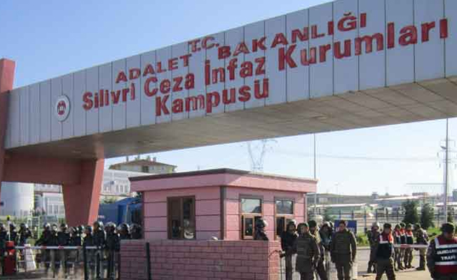 Silivri Cezaevi Adliyesi'nde kadınlar mescidinin tavanı çöktü