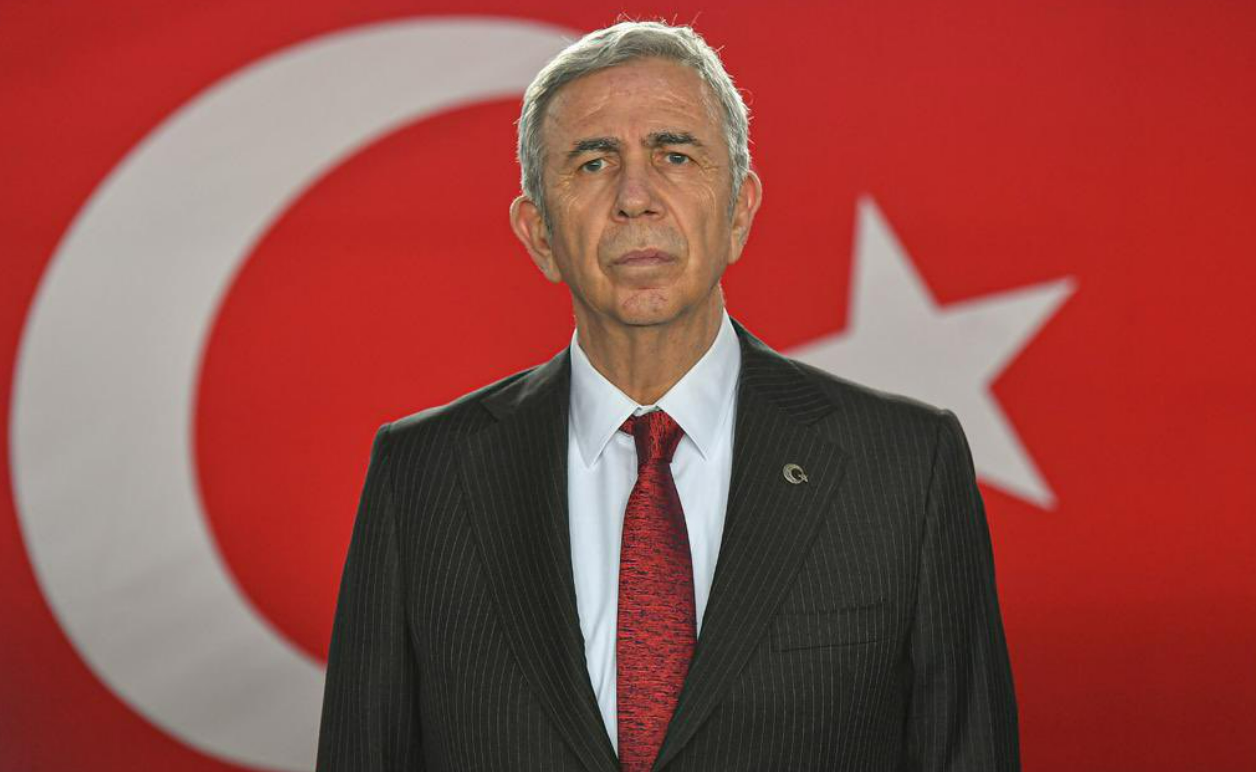 Mansur Yavaş onlardan helallik istedi