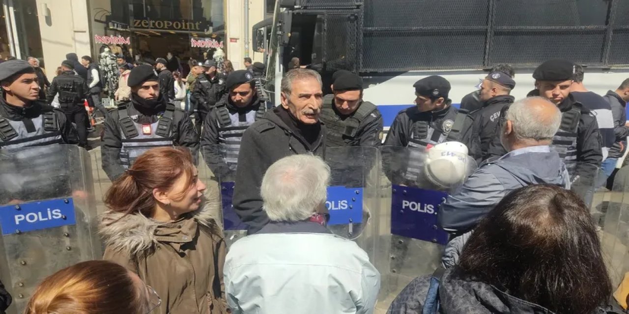 Cumartesi Anneleri'ne Galatasaray Meydanı'nda gözaltı