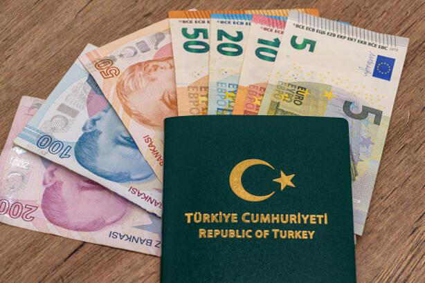 Yeşil pasaporta ‘EYT ayarı’