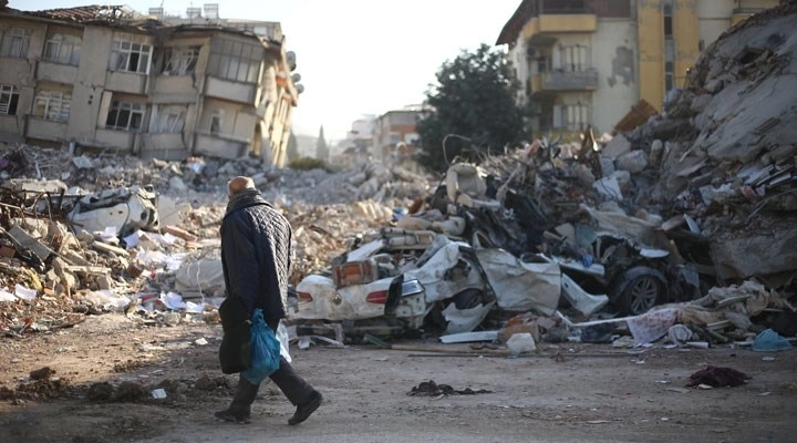 Seçime sayılı günler kala deprem konutu ihaleleri hız kazandı