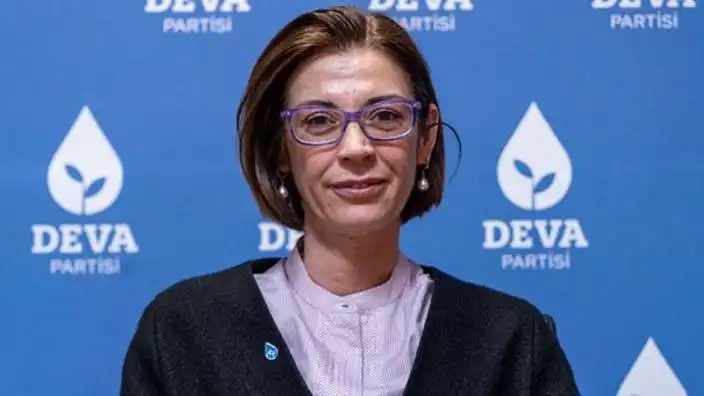DEVA Partisi'nde istifa!