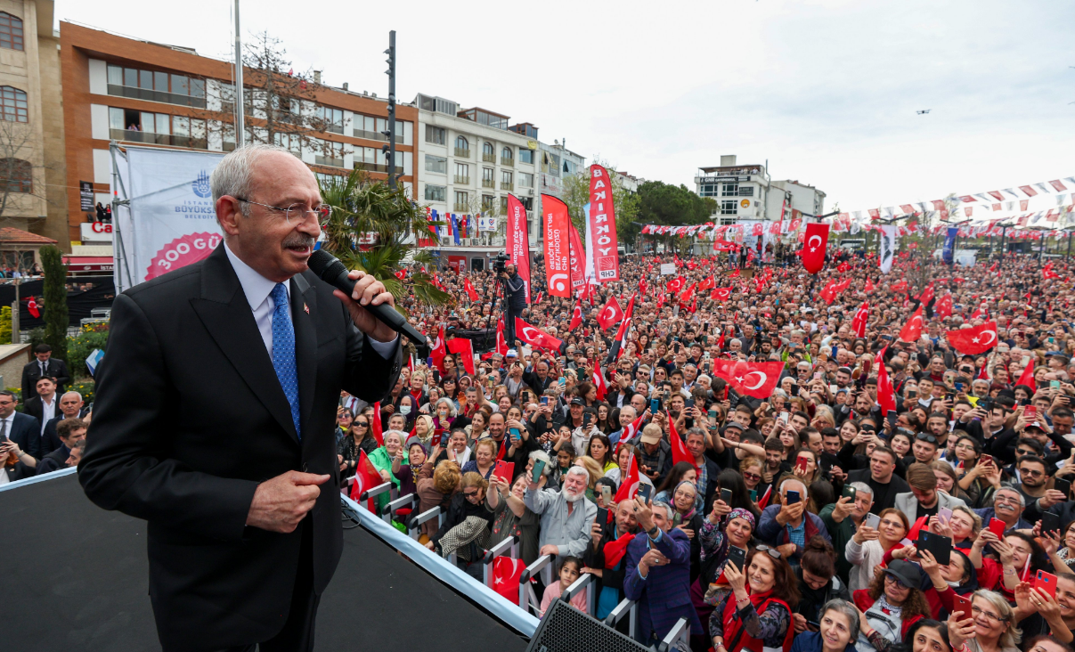Kılıçdaroğlu: "Hiçbir çocuk yatağa aç girmeyecek, hiçbir kadın bir erkeğe muhtaç olmayacak"