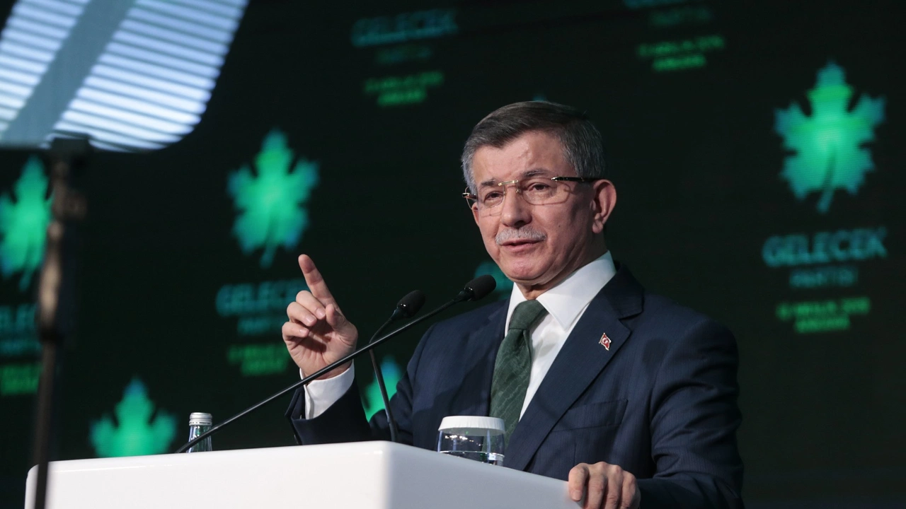 Davutoğlu'ndan DSP Lideri Aksakal'ın 'küffar' çıkışına sert tepki: Erdoğan, ona dünyayı dar etmek isterdi