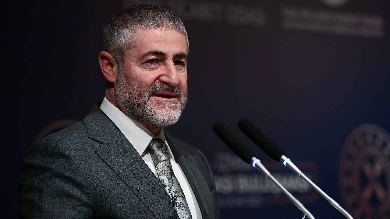 Nebati depremin ardından AFAD'a aktarılan parayı açıkladı