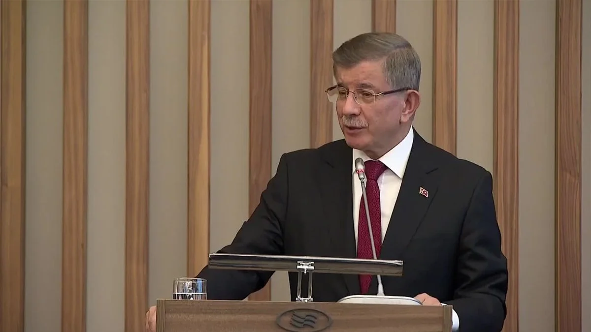 Davutoğlu'ndan Kılıçdaroğlu'nu hedef alan Bahçeli'ye tepki: Bahçeli ve onun zihniyetindekiler istiyorlar ki...