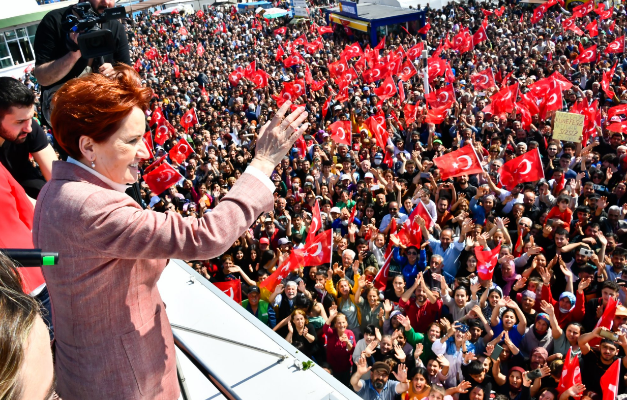 Meral Akşener, Hatay Samandağ'da konuştu: "Anlaşılıyor, biraz ağlaya ağlaya gidecekler"