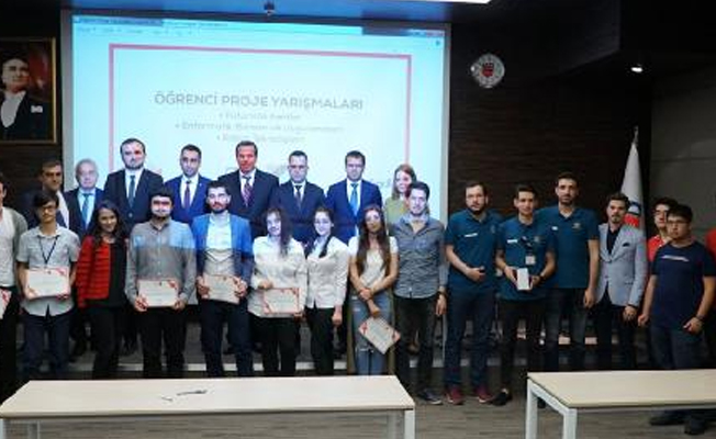 Öğrencinin keşfi: Biyonik El! Bomba imhada kullanılacak!