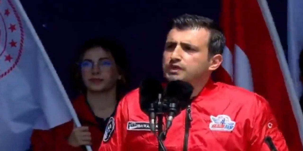 Her yıl Eylül ayında yapılan Teknofest, bu yıl seçim öncesine alındı! 'Siyaset üstü Bayraktarlar'ın hedefinde muhalefet vardı