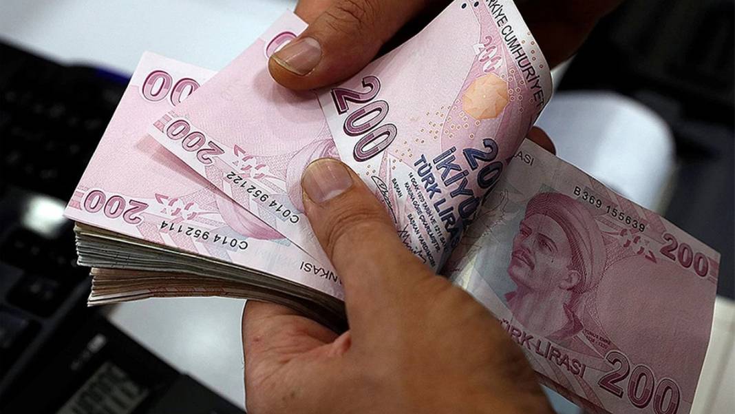 Yandaş gazete duyurdu! İşte memur ve emekliye yapılacak seçim zammı