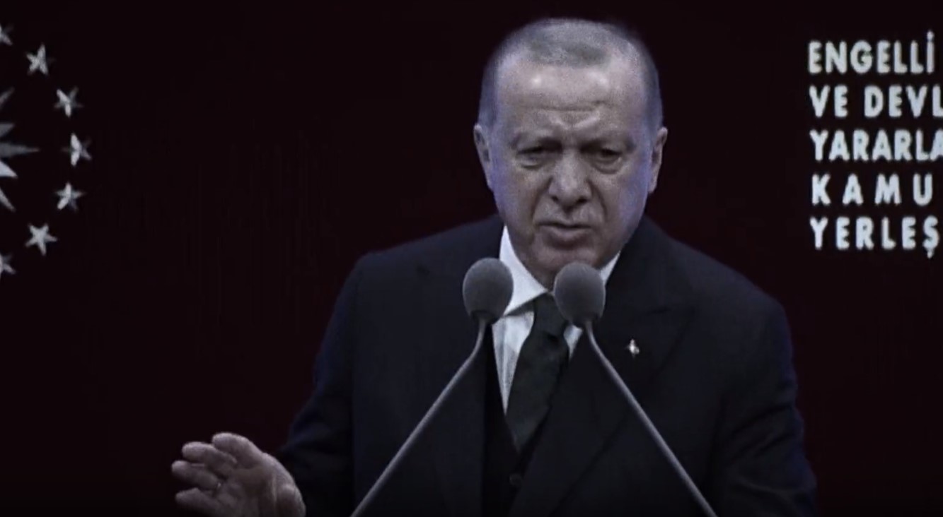 AKP iktidarının 21 yılında kadınlar! İYİ Parti'den yeni seçim videosu: "Ahlaksızlıklara gelince "sev kardeşim", kadınlara gelince Söv Kardeşim..."
