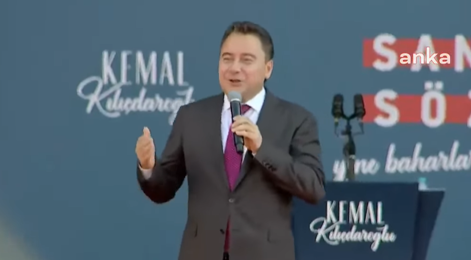 Ali Babacan İzmir'de gençlere seslendi:"TOGG, Eurovision, Metallica, Rammstein..."