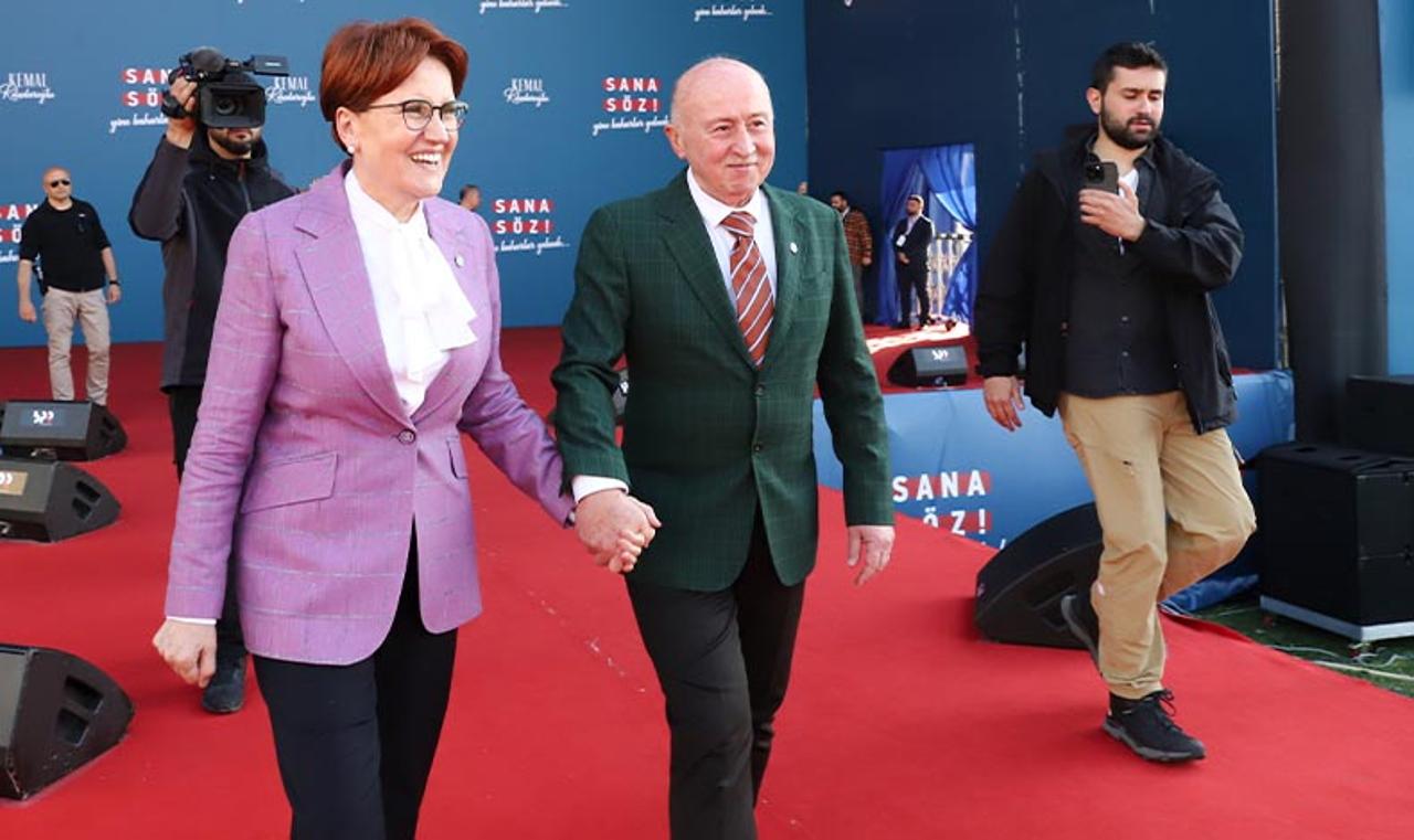 Meral Akşener eşi Tuncer Akşener ile sahneye el ele çıktı: "Herkes eşiyle çıkınca ben de kocamı getireyim dedim"