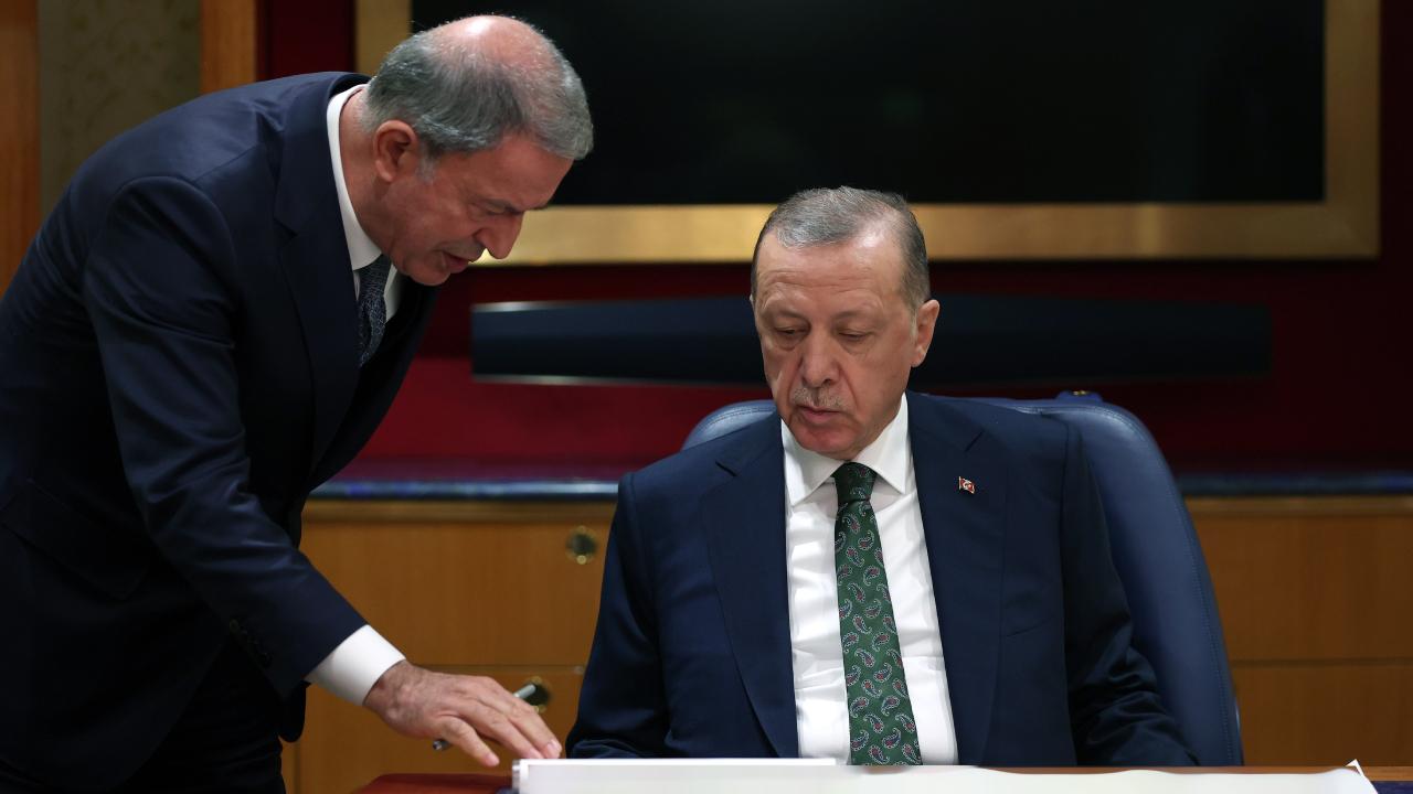 Hulusi Akar, iktidar değişikliğinde muhalefete savunma bakanı olarak önerilmiş