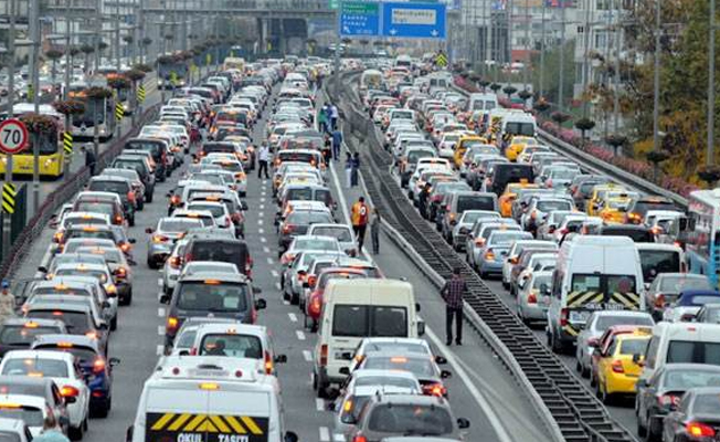 Trafik yoğunluğu yarın daha da artacak