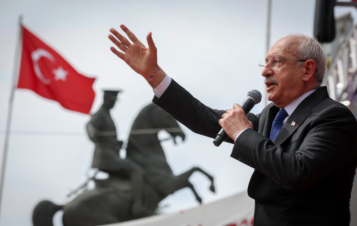 Kılıçdaroğlu'ndan Niğde'de çok net 'terör örgütü' mesajı: "Bu beyler çocuklarına paralı askerlik yaptırırken, ben oğlunu askere gönderen birisiyim"