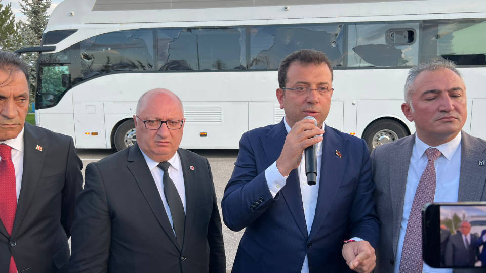 Sanatçılardan İmamoğlu'na yönelik provokasyona tepki yağdı
