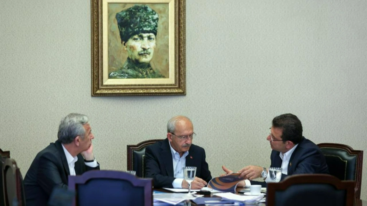 İmamoğlu'ndan dikkat çeken fotoğraf: 2. Tur Seçimi için sıkı bir çalışmaya başlıyoruz