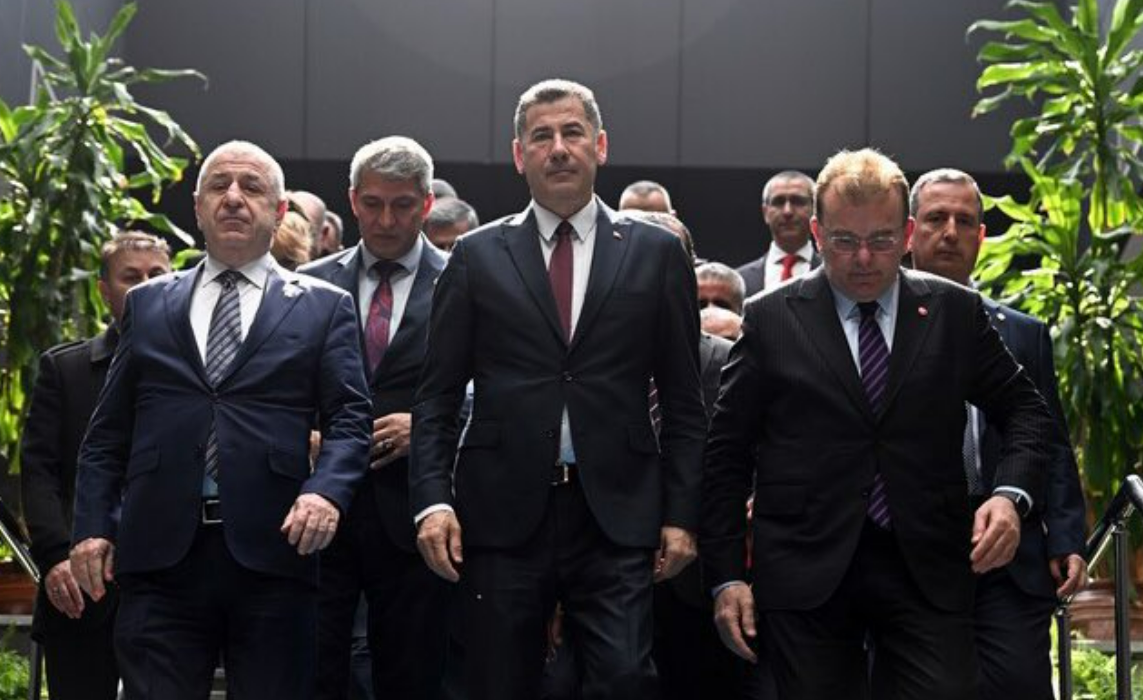 ATA İttifakı'nda kum saati tersine çevrildi! Destek açıklaması mı gelecek? Gündemi sarsacak, siyasetin yönü değişecek