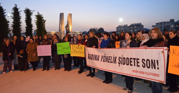 Didim'de kadınlar AKP politikalarına tepki gösterdi