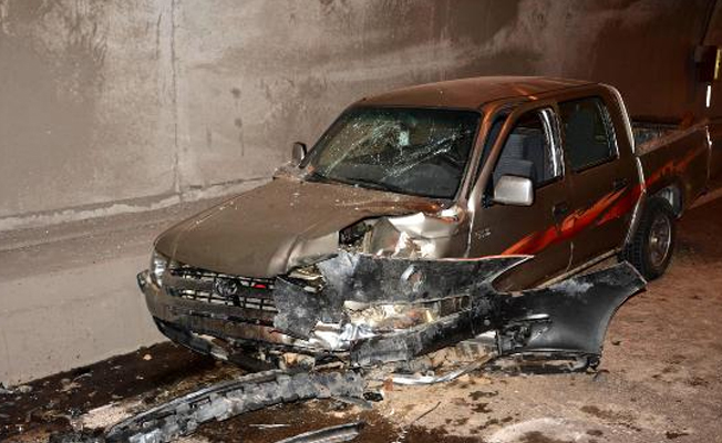 Tünelde zincirleme kaza: 4 çocuk 10 yaralı