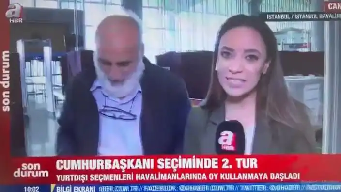 A Haber muhabiri oy kullanan vatandaşa mikrofon uzattı Arapça yanıt aldı