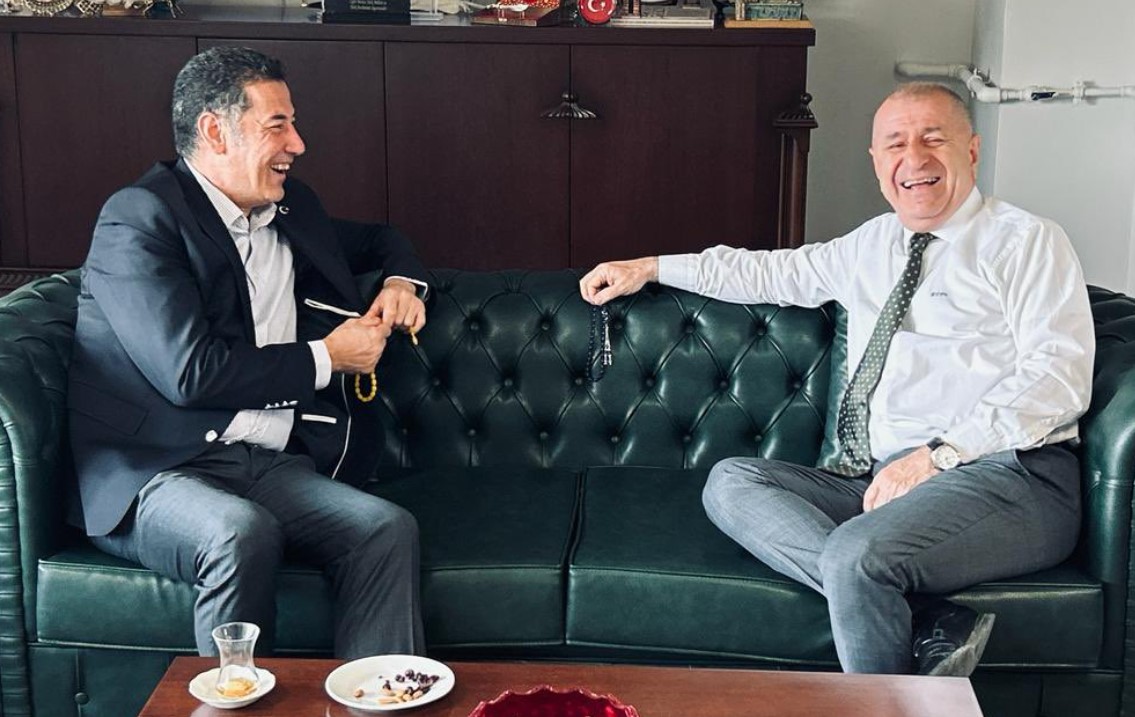 Ümit Özdağ ve Sinan Oğan'dan kahkahalı paylaşım