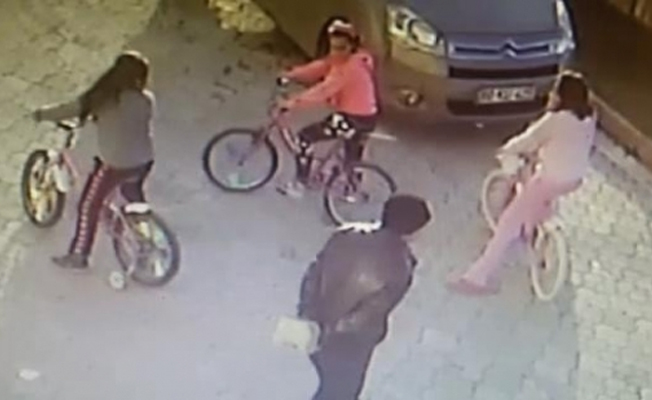 Bir çocuğun kafasını ezdi, bir kadını taciz etti serbest kaldı