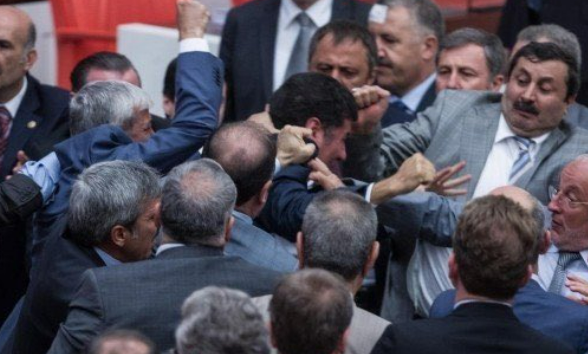 Sinan Oğan'dan inciler! Eski paylaşımları gündem oldu
