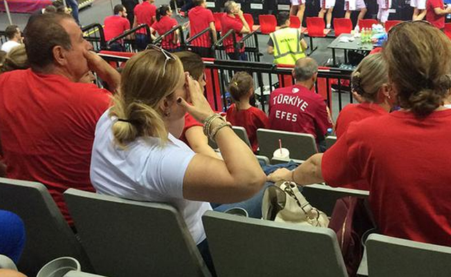 Milli yıldız hastanelik oldu, annesi gözyaşlarını tutamadı