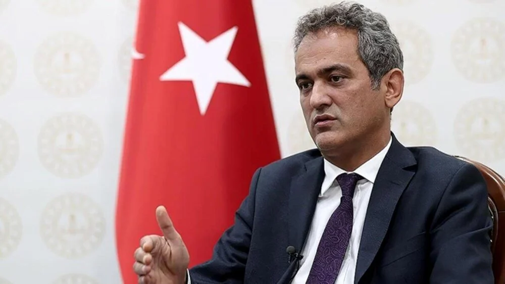 Bakan Özer duyurdu: Kreşlerden seneye para alınmayacak